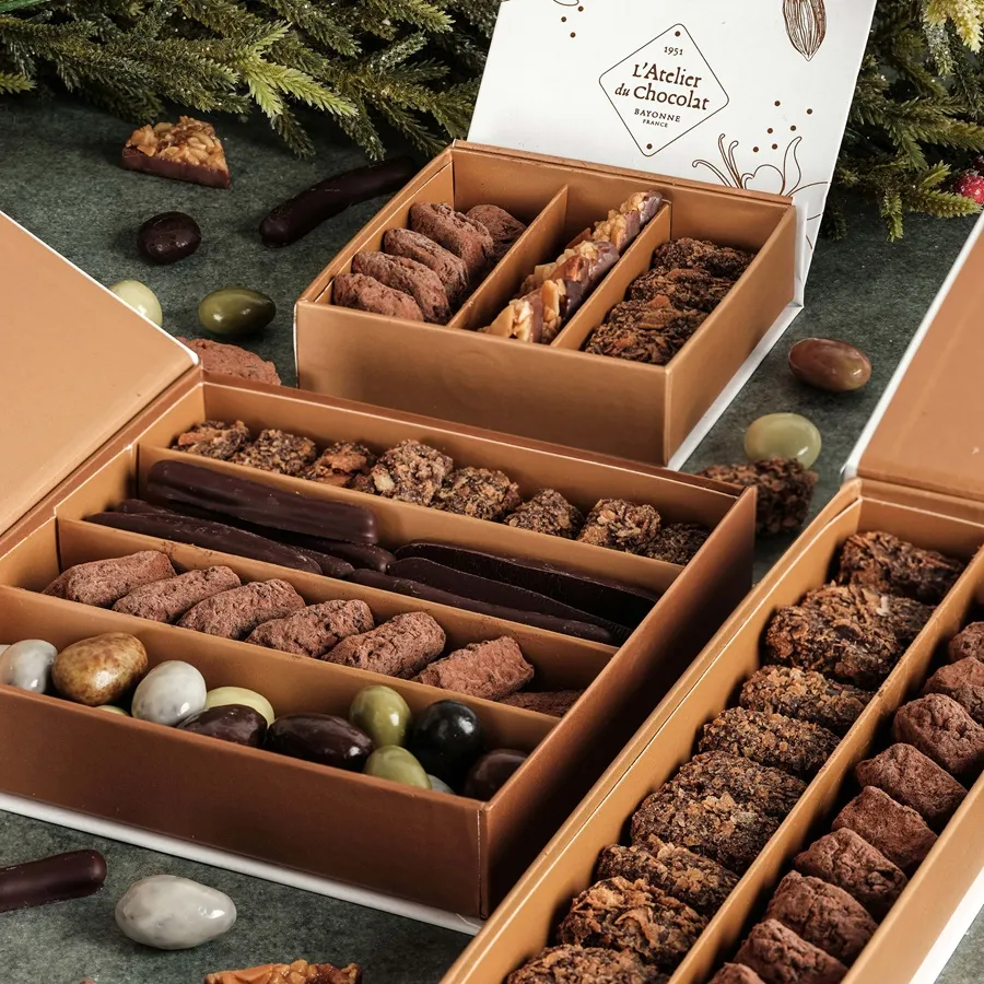 Coffrets et cadeaux chocolat à offrir pour Noël Commandez vos chocolats de Noël en ligne